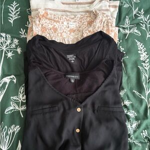 Lot of 4 Short Sleeve Tops